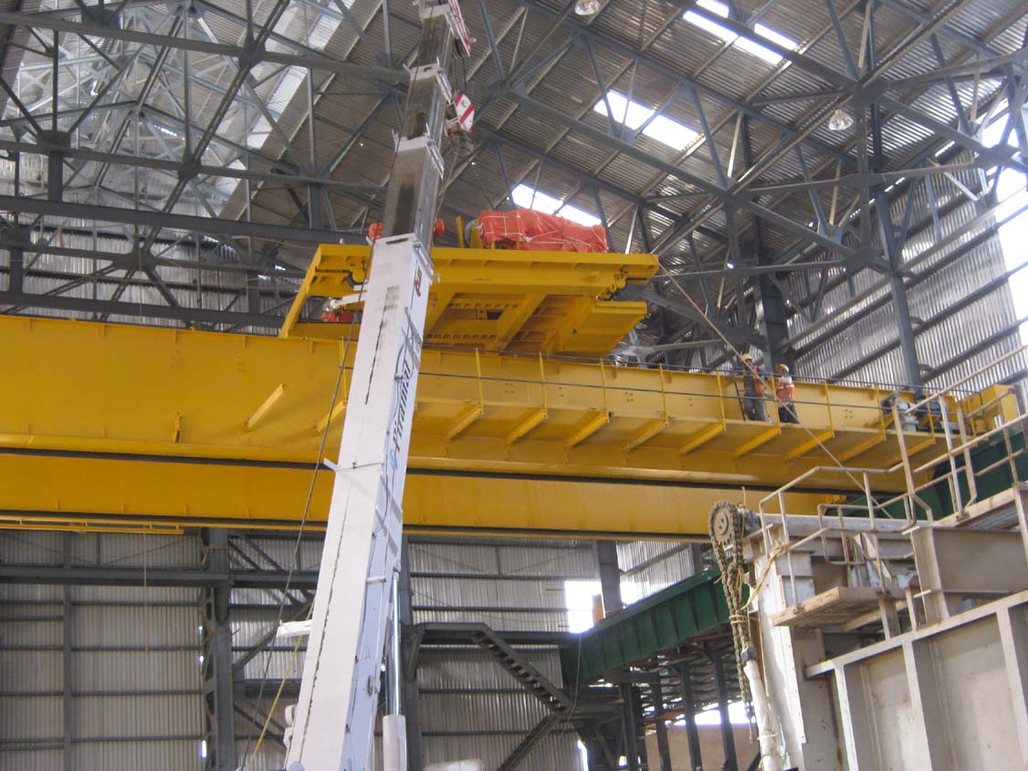 Cast House Crane Tending trolley erection 